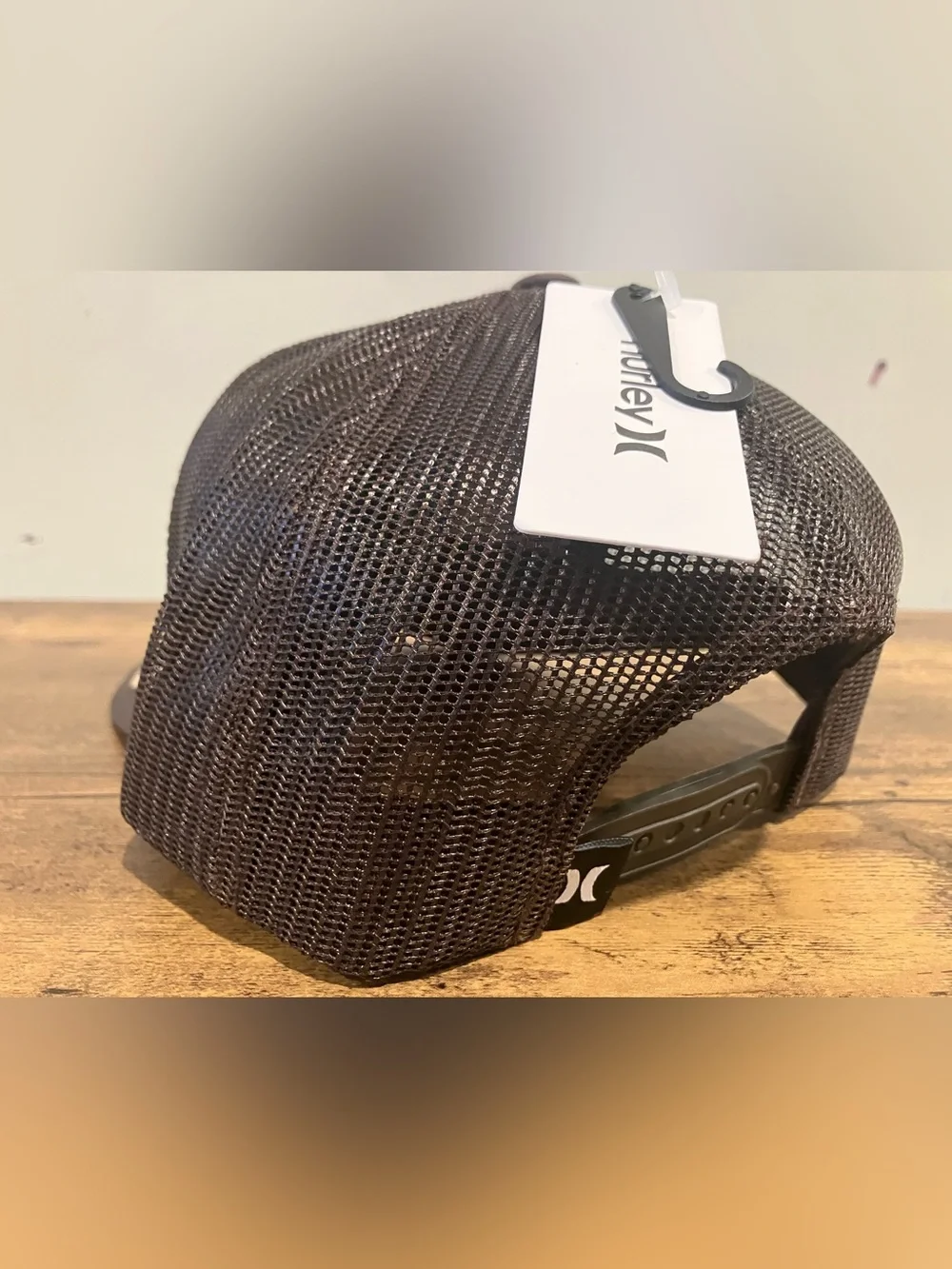 Hurley trucker hat